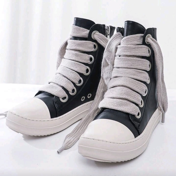 Black High-Top Women's Sneakers with Cream Laces - Picture 2 of 6